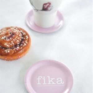 Glasunderlägg kant, Make time FIKA, rosa/vit text