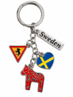 Nyckelring med svenska motiv – älg, dalahäst och Sverigeflagga