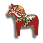 Anstecknadel „Dalahäst“ aus Metall