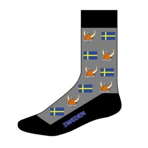 Strumpa flagga plus vikingahjälm